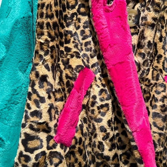 Ivy Jane Bold Pink Faux Fur Coat - Picture 4 of 4